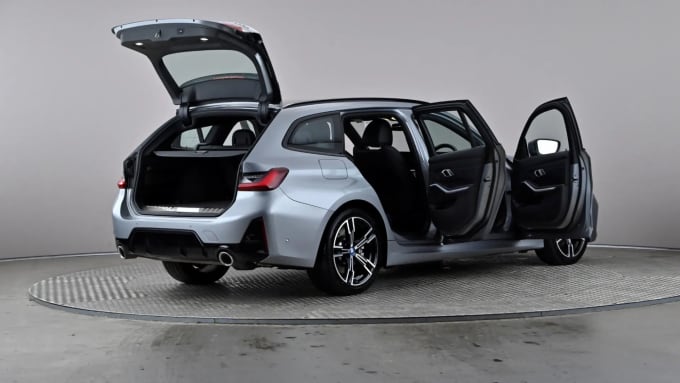 2022 BMW 3 Series Touring