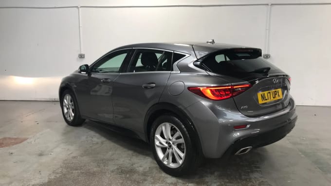 2017 Infiniti Q30