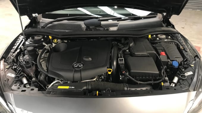 2017 Infiniti Q30