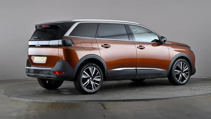 2021 Peugeot 5008