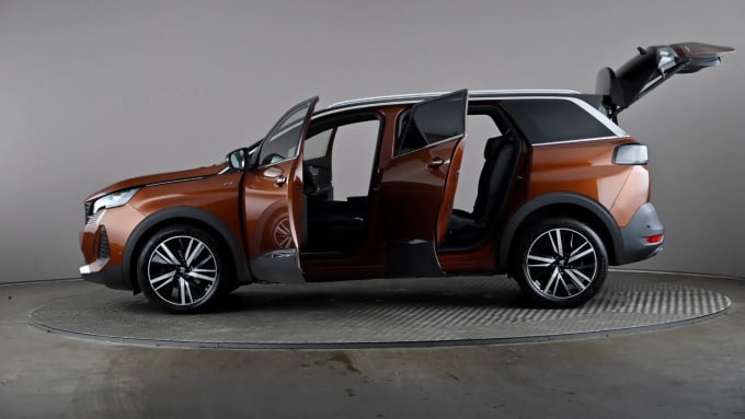 2021 Peugeot 5008