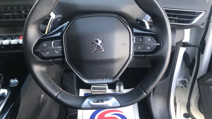 2020 Peugeot 5008