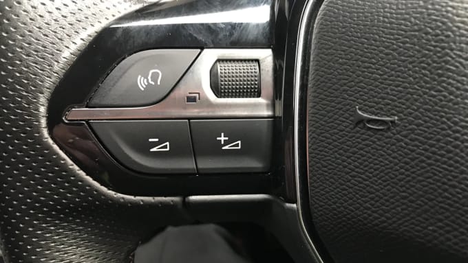 2021 Peugeot 3008