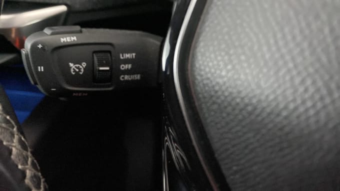 2022 Peugeot 5008