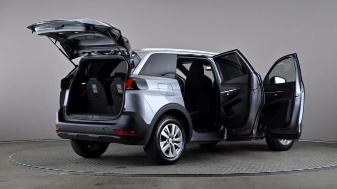 2023 Peugeot 5008