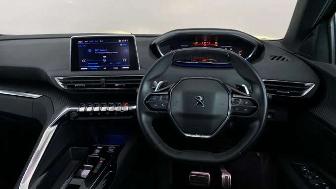 2023 Peugeot 5008