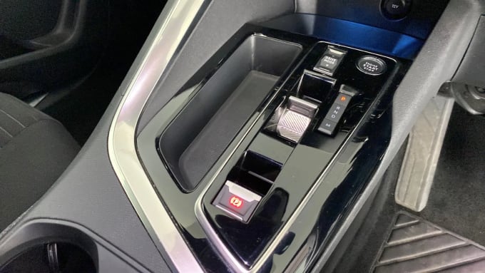 2023 Peugeot 5008