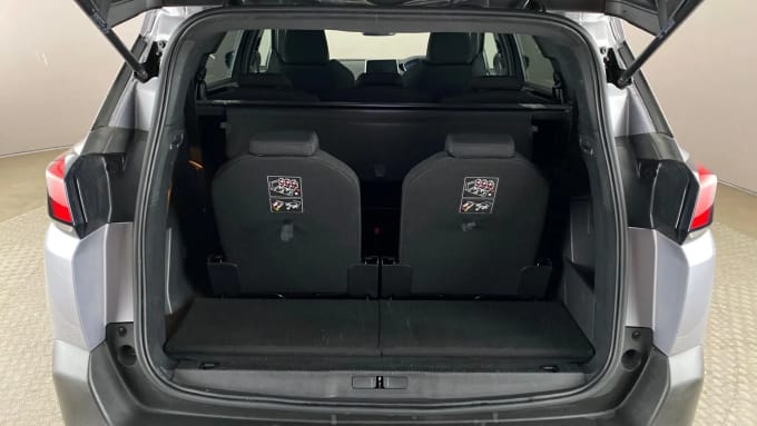 2023 Peugeot 5008