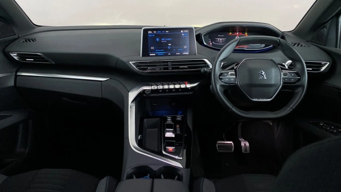 2023 Peugeot 5008