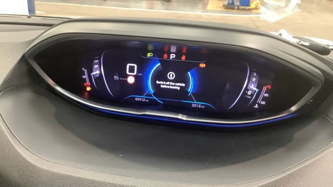 2023 Peugeot 5008
