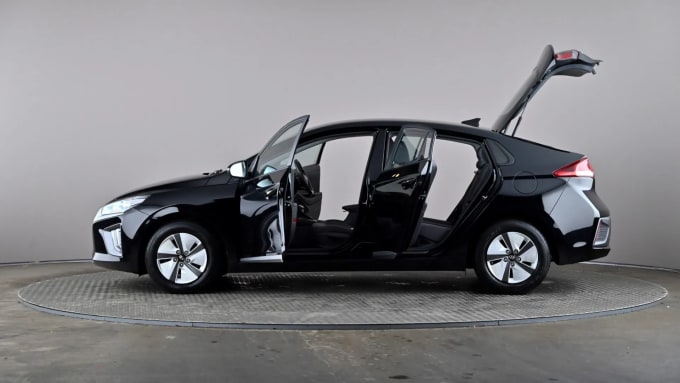 2022 Hyundai Ioniq
