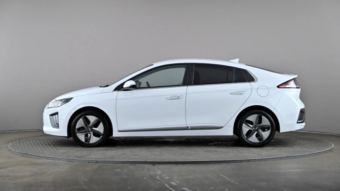 2022 Hyundai Ioniq