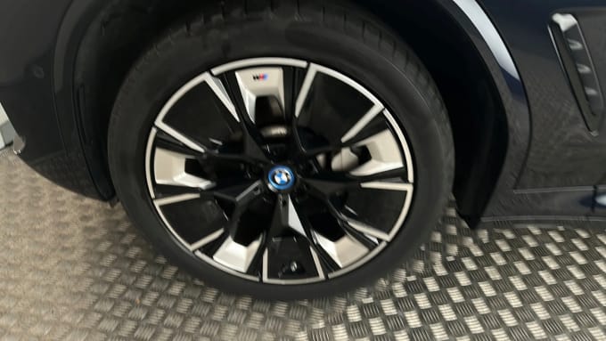 2023 BMW Ix3