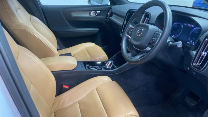 2021 Volvo Xc40