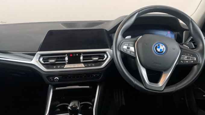 2022 BMW 3 Series