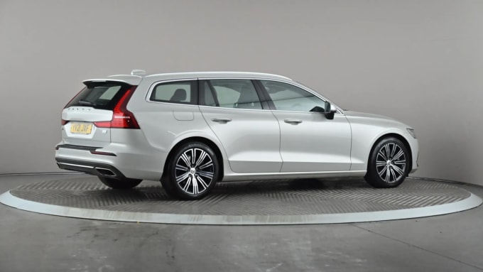 2021 Volvo V60