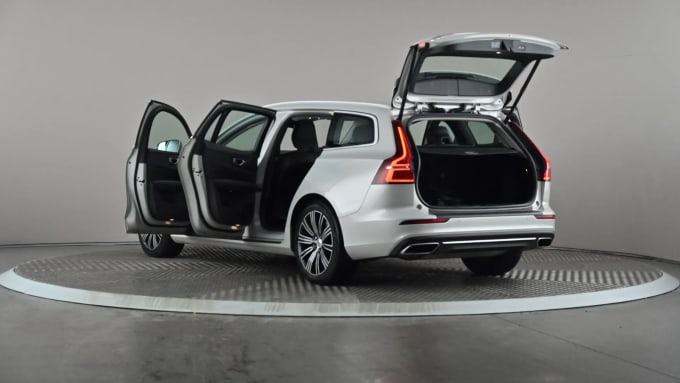 2021 Volvo V60