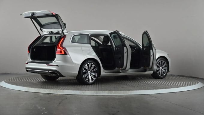 2021 Volvo V60