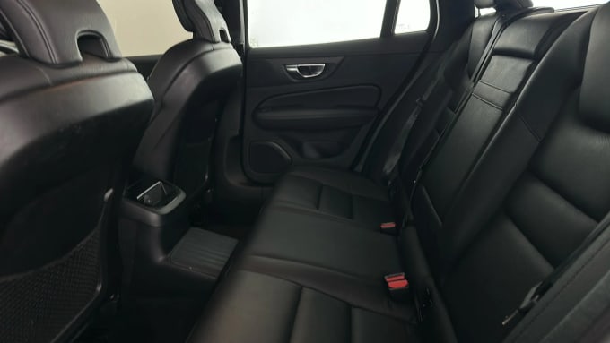 2021 Volvo V60