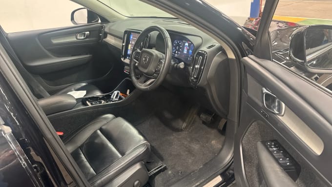 2022 Volvo Xc40
