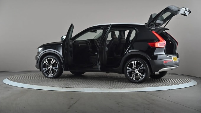 2022 Volvo Xc40