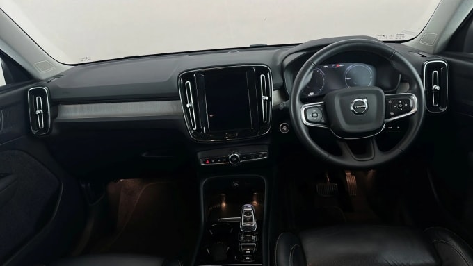 2022 Volvo Xc40