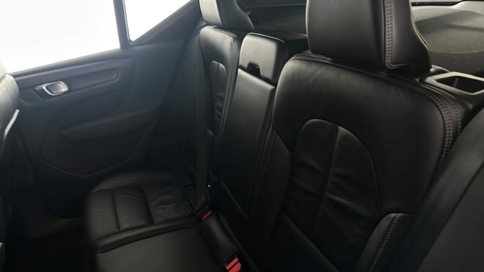 2022 Volvo Xc40
