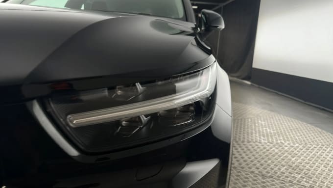 2022 Volvo Xc40