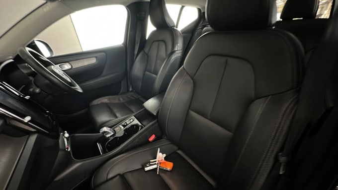 2020 Volvo Xc40