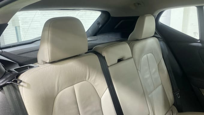 2021 Volvo Xc40