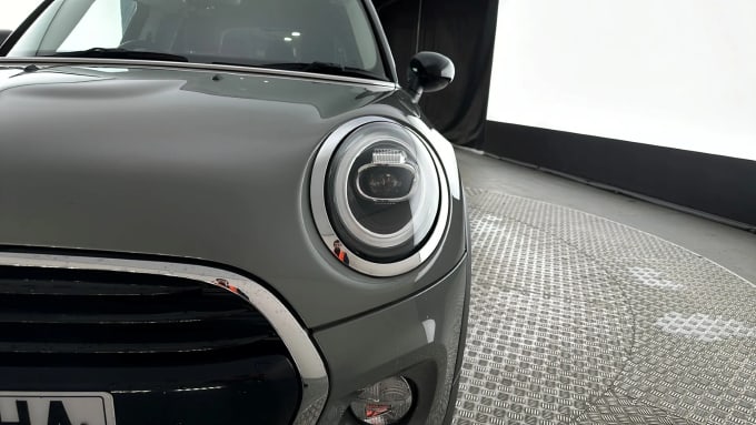 2018 Mini Hatch