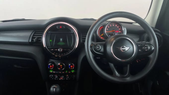 2019 Mini Hatch