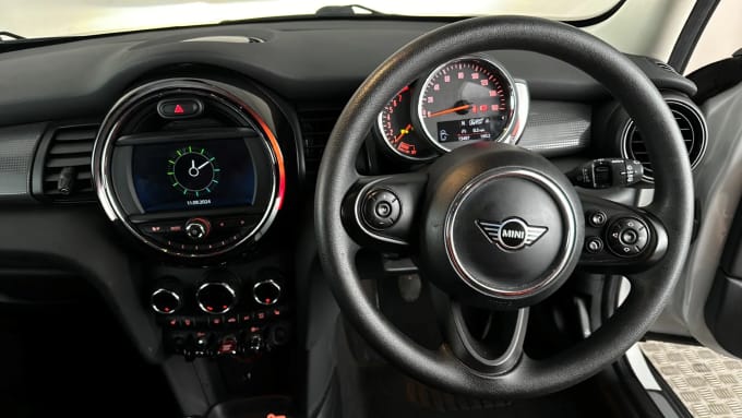 2020 Mini Hatch