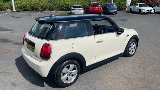2019 Mini Hatch