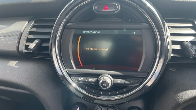 2019 Mini Hatch