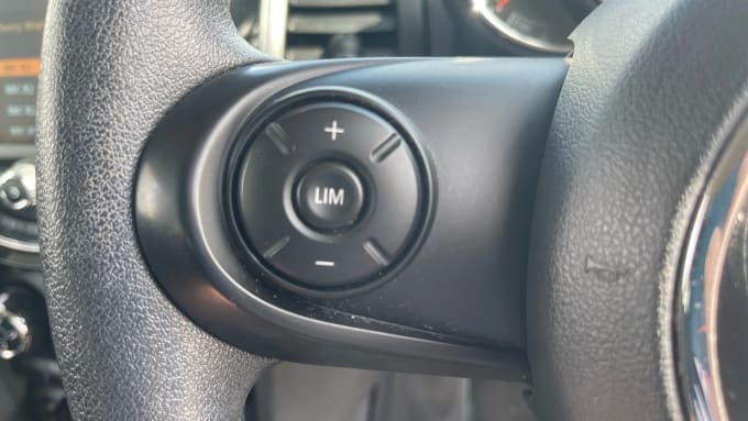 2019 Mini Hatch