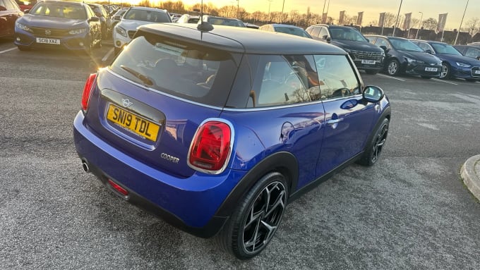 2019 Mini Hatch