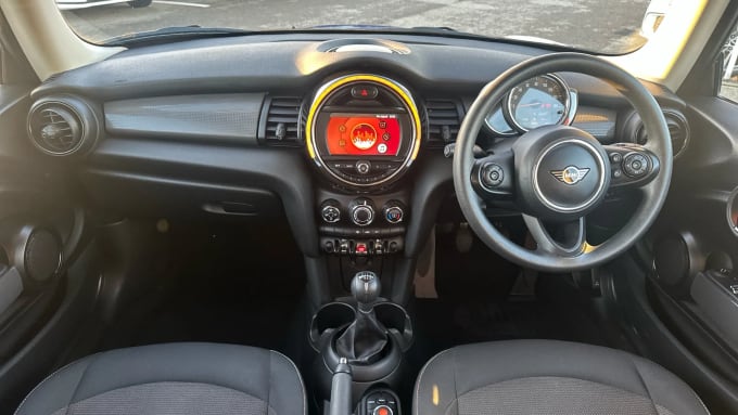 2019 Mini Hatch