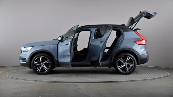2021 Volvo Xc40