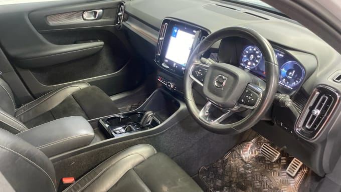 2021 Volvo Xc40