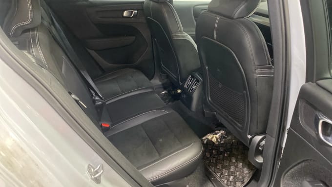 2021 Volvo Xc40