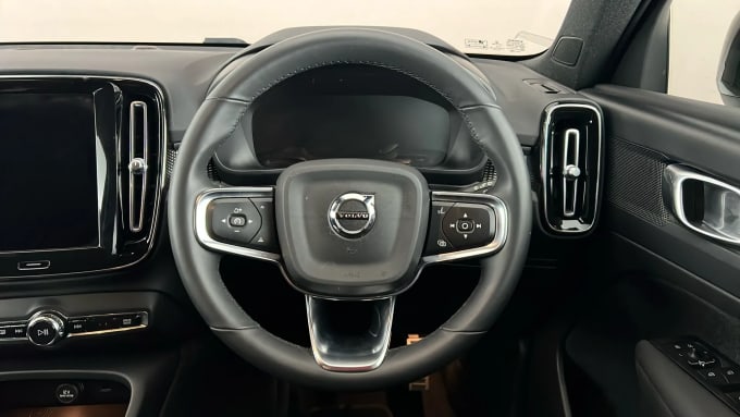 2022 Volvo Xc40