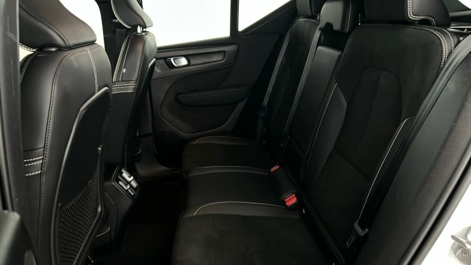 2022 Volvo Xc40