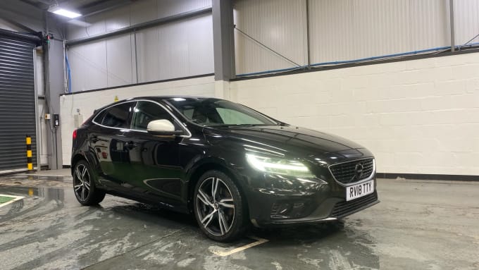 2018 Volvo V40