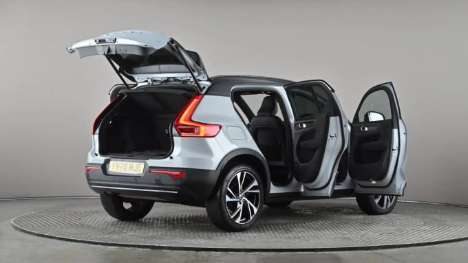 2020 Volvo Xc40