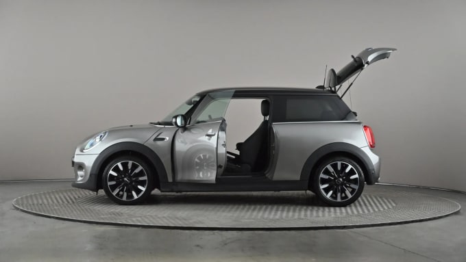 2019 Mini Hatch