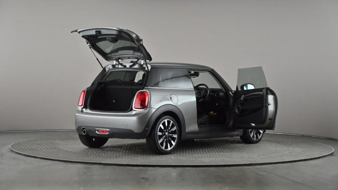 2019 Mini Hatch