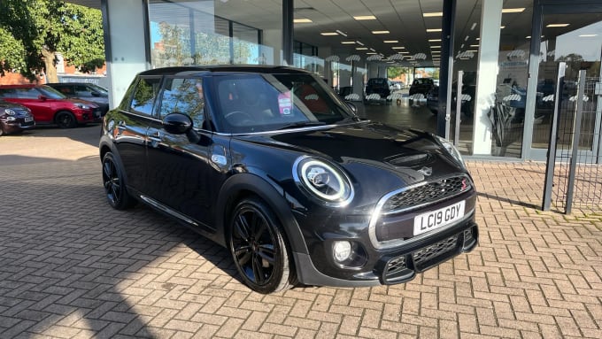 2019 Mini Hatch