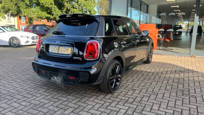 2019 Mini Hatch