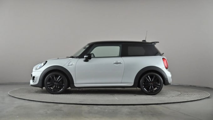 2019 Mini Hatch